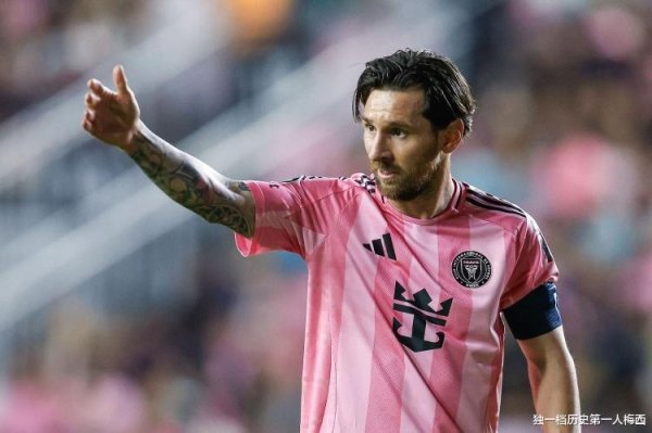 鸿满仓 C罗前队友、法国名宿、巴萨旧将等同行认证梅西是历史第一人!